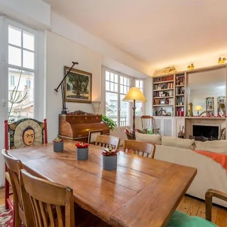 Grand T4 En Duplex Plage A Pied, Coeur De Ville, Ascenseur Et Parking Privatif Ferme Biarritz